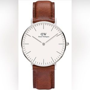 Daniel Wellington brown leather watch